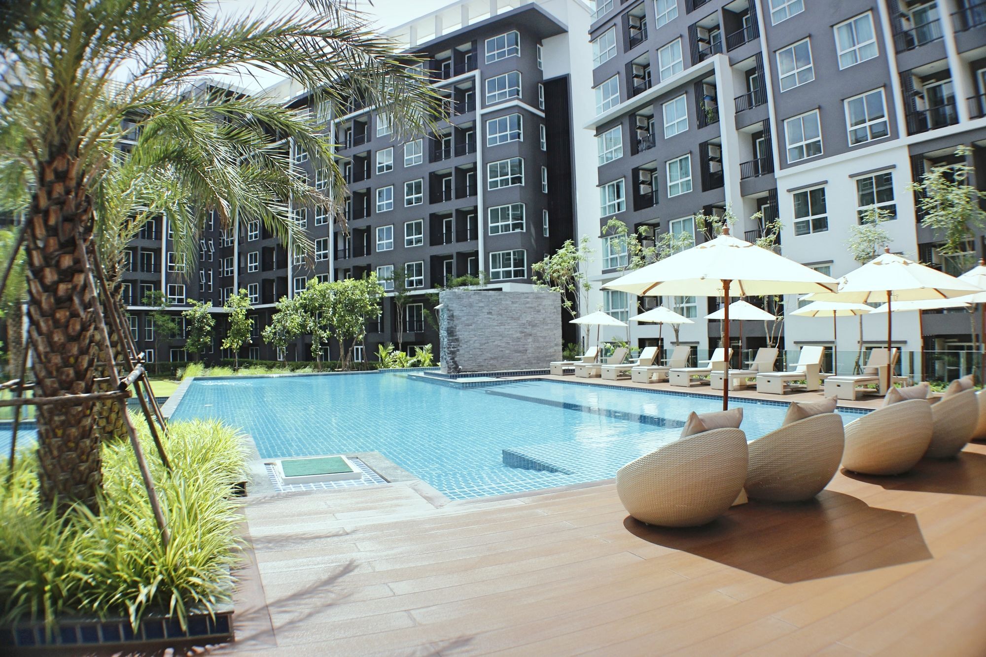 The Change Suites Korat Накхонратчасима Экстерьер фото