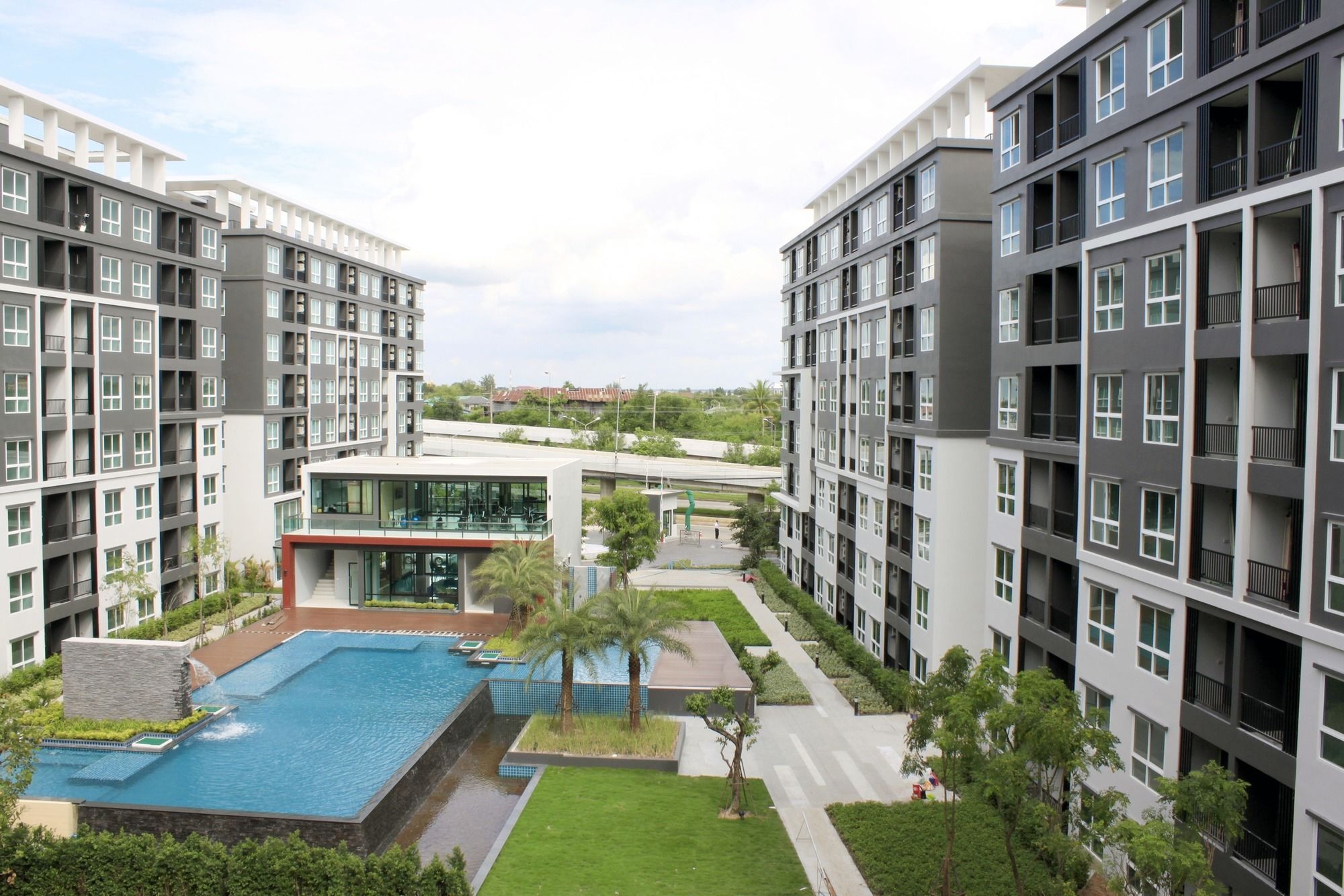 The Change Suites Korat Накхонратчасима Экстерьер фото
